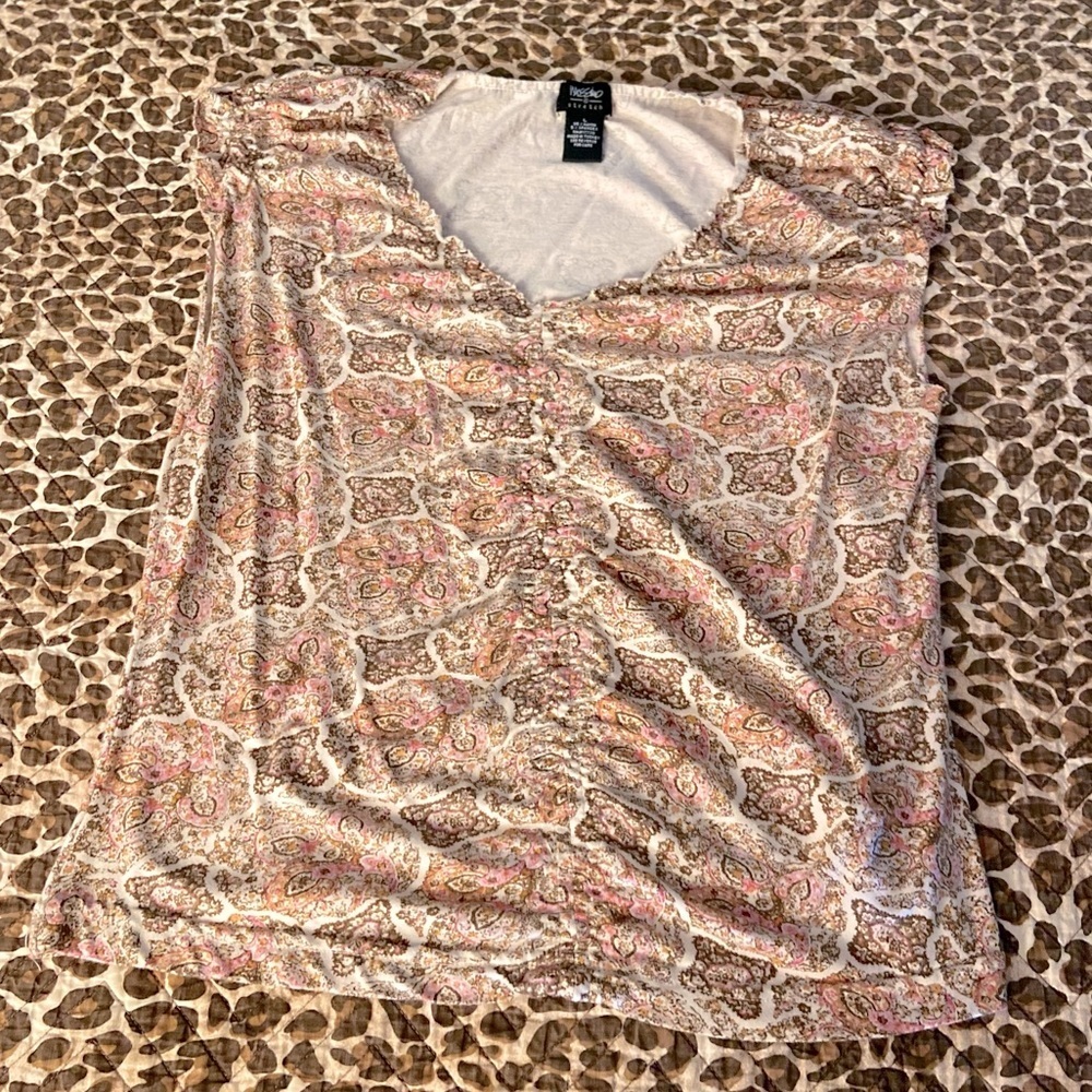 Boho Floral Cap Sleeve Neutral Top - Picture 5 of 9